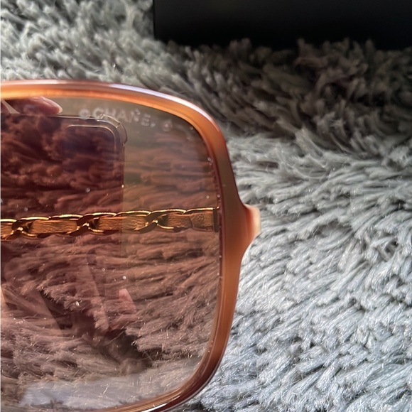 SOLD —Chanel 100% authentic Square Sunglass was Like new - Picture 6 of 12